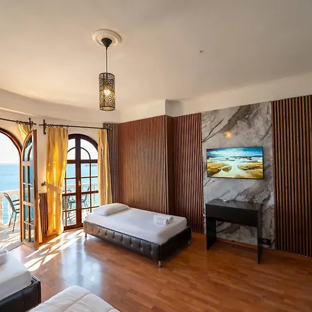 Monte Cristo Hotel - Rooftop Pool Hotel 4*